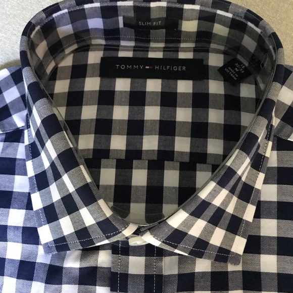 🤩Tommy Hilfiger Slim Fit Plaid Shirt🌟 - Picture 4 of 5